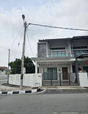 Move In Ready Terrace Corner | Fully Furnished | Interior Designed 1