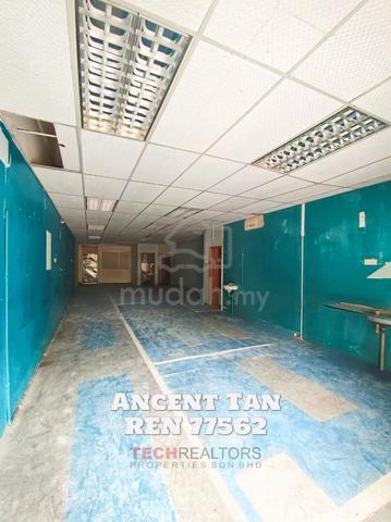FOR RENT|Ground Floor Shop Lot Bandar Laguna Merbok 1