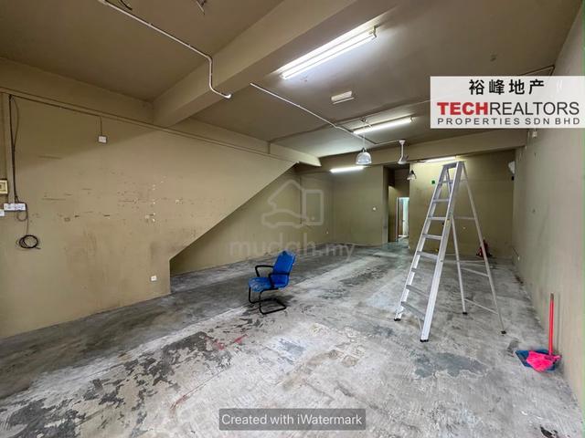 Kepala Batas Ground Floor Shop Lot For Rent | Facing Main Road 1