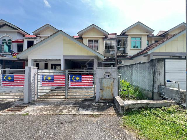 Facing Open & Playground, Double Storey Taman Salak Perdana 1