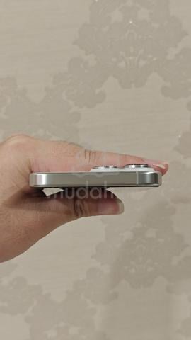 16 Pro Max 256GB Full Set - photo 5 of 6