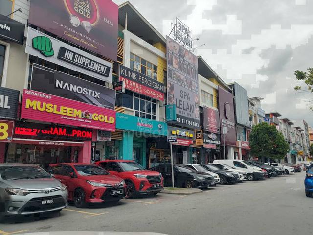 Hot ! Shah Alam Seksyen 7 strategic shop beside Jakel Uitm Lrt3 school 1