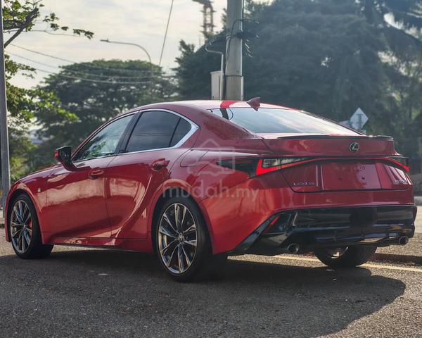 SPARKLING RED PACKAGE 2021 Lexus IS300 2.0 F-SPORT - 2
