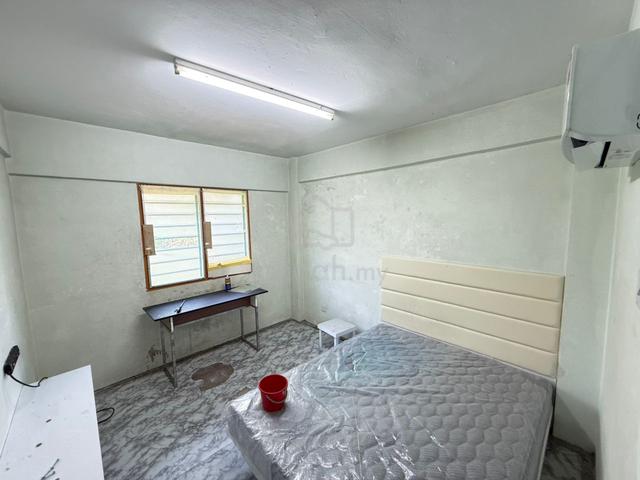 Flat Taman Plentong Utama 1