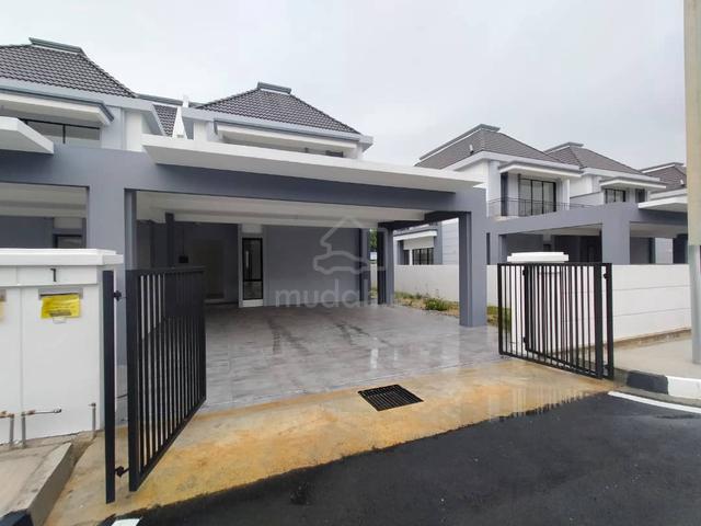 Casa Perdana Semi-D Newly Completed Nice Corner unit Simpang Ampat 1