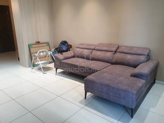 Queens Residences Q1 @ Queens Waterfront 1