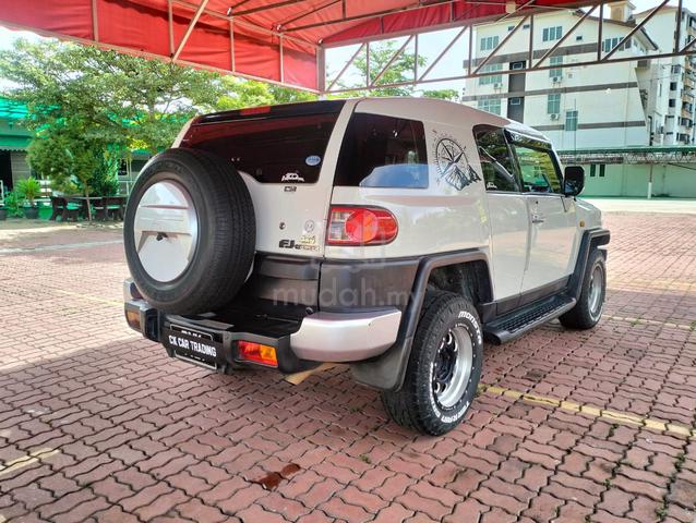 2011 / 2015 Toyota FJ CRUISER 4.0 FJ CRUISER (A) - 2