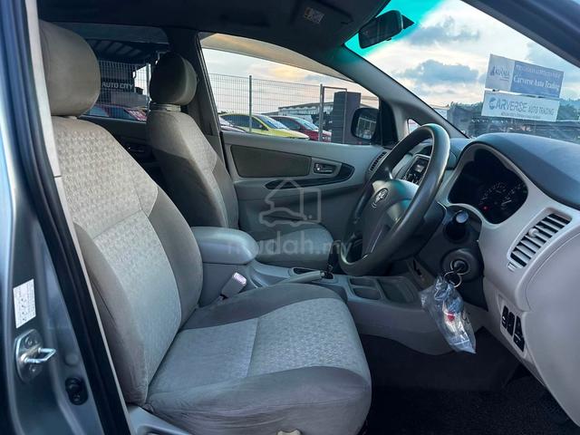 2014 Toyota INNOVA 2.0 E (A) - 5