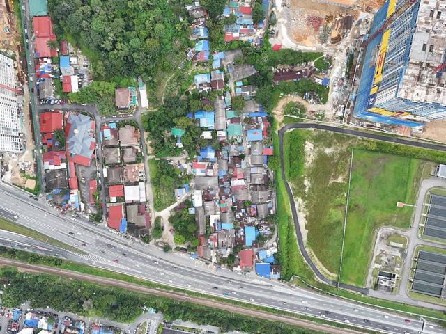FREEHOLD MAIN ROAD 2.7 acres Residential Land Jalan Pantai Dalam KL 2