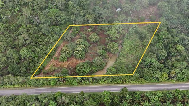 TANAH DUSUN BUAH 2 Ekar Sri Timur, Kluang TEPI JALAN, ADA SUNGAI 1