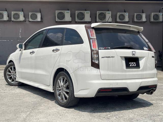 2011 Honda STREAM 1.8 i-VTEC RSZ FACELIFT (A) ORI - 3