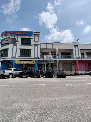 Kedai Tingkat Bawah Untuk Disewa Di Bandar Baru Tanah Merah 1