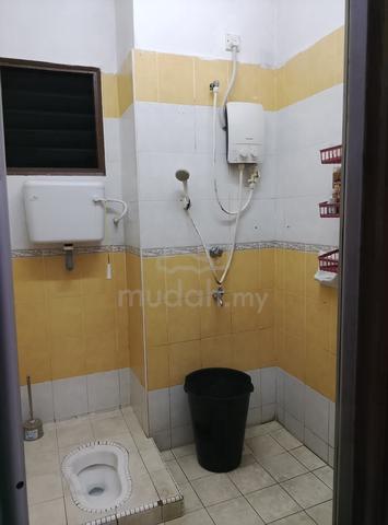 Jalan Bakti Taman Mutiara Rini 1