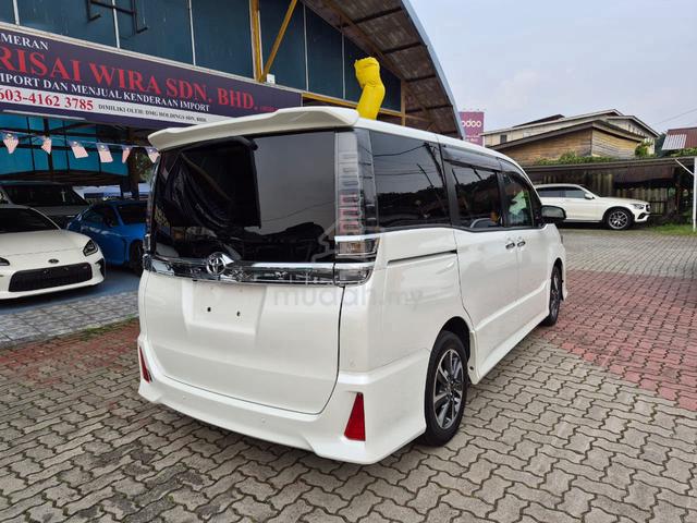 2022 Toyota VOXY ZS KIRAMEKI 3 , GRADE 5B - 5