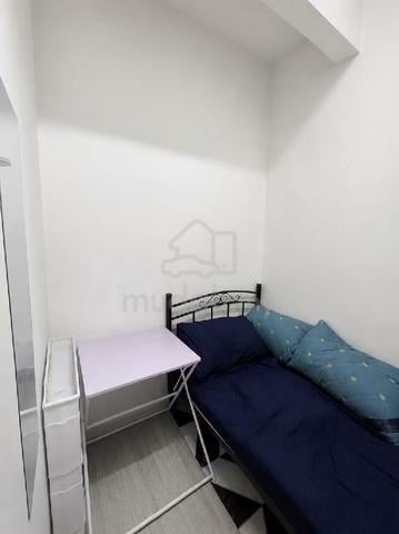 Bilik sewa small untuk female  1