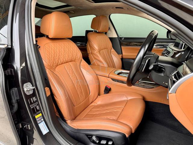 Bmw 740LE 2.0 Turbo New Facelift Luxury Spec - 4