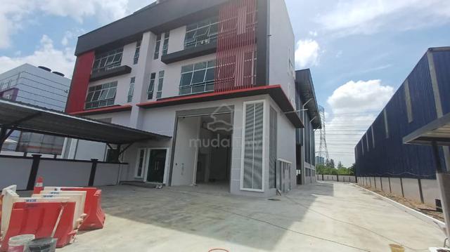 Modern Unique Semi D Factory Warehouse Showroom! Tasik Perdana Puchong 1