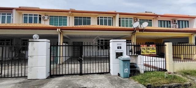 Double Storey Landed House, Taman Kingfisher 3. FOR RENT 1