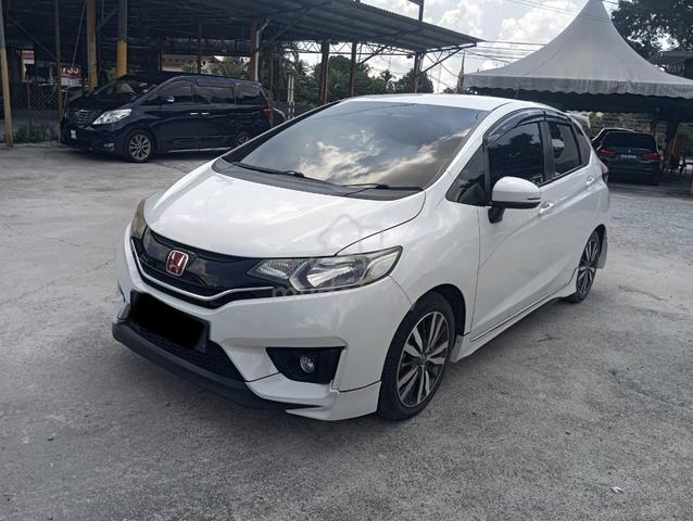 2015 Honda JAZZ 1.5 V (A) (LOAN KEDAI) - 1