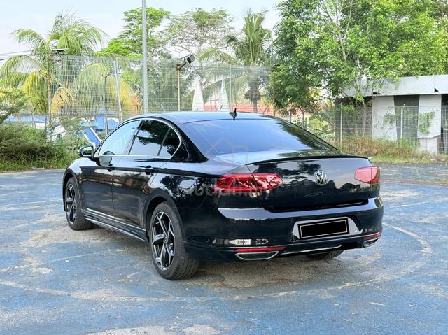 2022 Volkswagen PASSAT 2.0 R-LINE (A) - 3