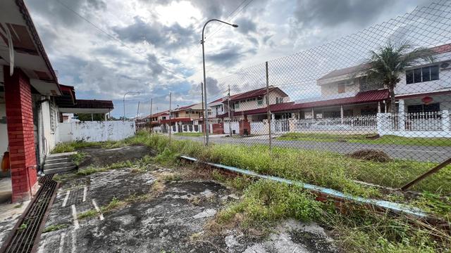 Taman Kinanty, Foh Sang, Semi D, Corner Lot, Basic Fitting, 4470 Sf 3