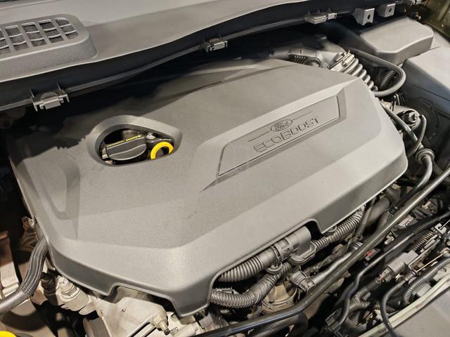 2015FordKuga Ecoboost 1.6 (A)B/ListBolehLoanKedai - 4