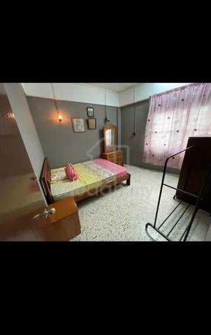 Bilik untuk disewa di Wisma Ladang (PEREMPUAN SAHAJA) 1