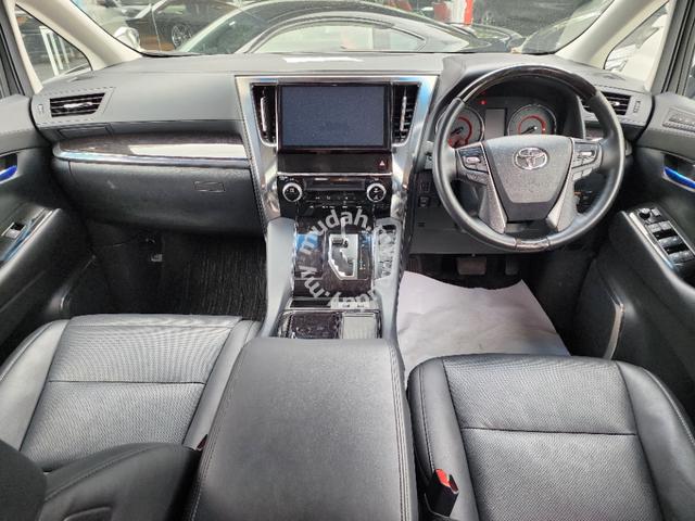 Recon 2021 Toyota VELLFIRE 2.5 Unreg Full Laon - 3