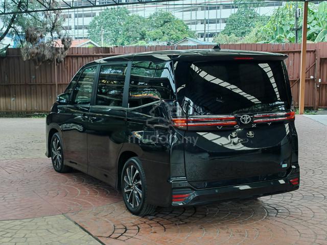 2024 Toyota VOXY 2.0 S-Z (A) 5K KM | Power Boot - 2