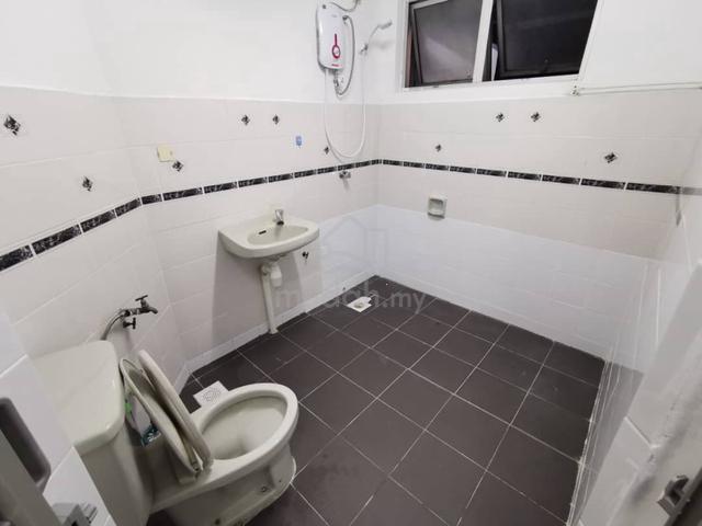 Maluri Room Bam Villa, 5 mins drive to IKEA/MyTown/Sunway Velocity/TRX 3