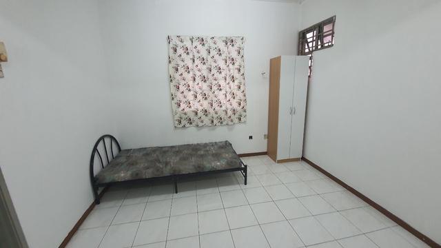 Triple Sharing Master Bedroom for Rent at USJ1 Taman Subang Permai 2