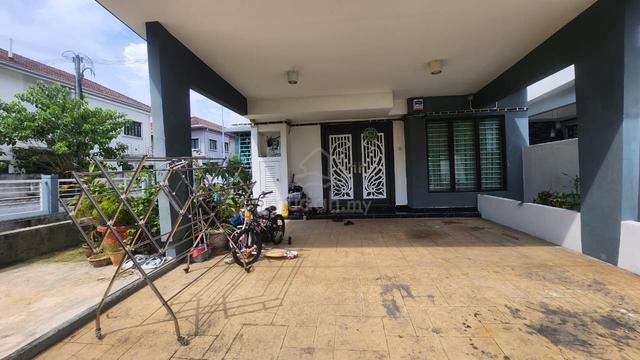 Rare END LOT Double Storey Bandar Bukit Raja Klang, Extra Land 🏡 1
