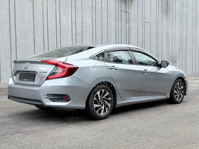 2016 Honda CIVIC 1.8 S (A)- PREMIUM SELECTION - 4
