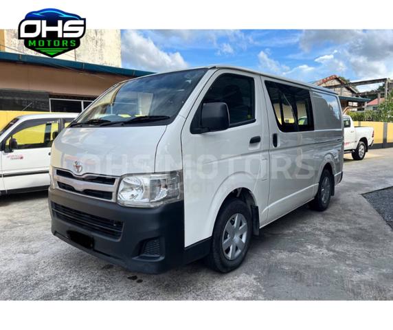 Toyota hiace panel van 2.5 hot sale turbo diesel