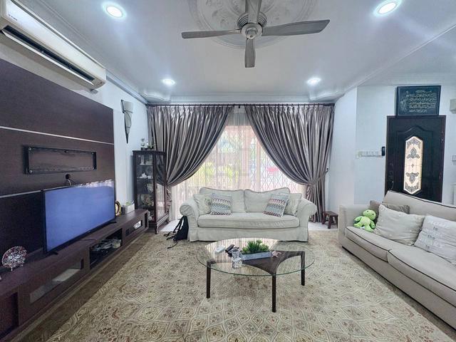 FACING OPEN 2 Storey Jln Kristal Section 7 Shah Alam MOVE IN CONDITION 1
