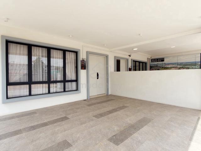 Complete Unit Freehold 24 Hour Gated Guard 2 Storey Batu Berendam 1
