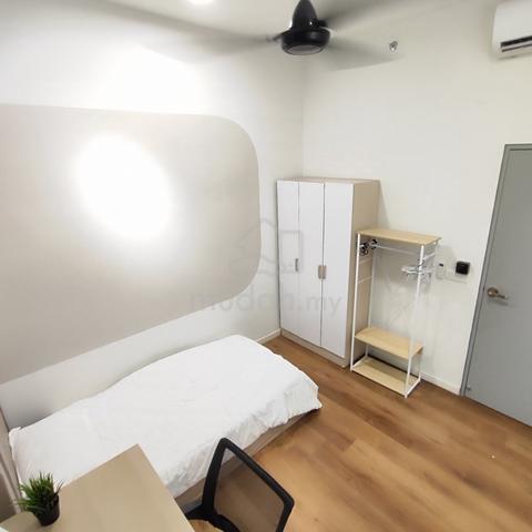 Batu Kawan FREE STAY 1 Month-Female Single Room -Free Airconds✨🏡✨ 2