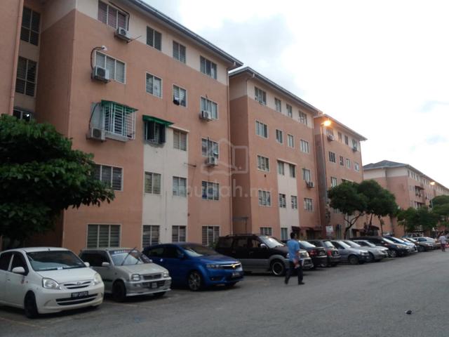Bilik Perempuan (Bujang) Apartment Palma Bandar Botanik 1