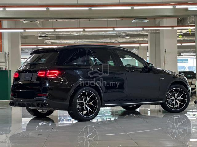 ( LOW KM ) 2022 Mercedes Benz GLC43 3.0 AMG 4MATIC - 2