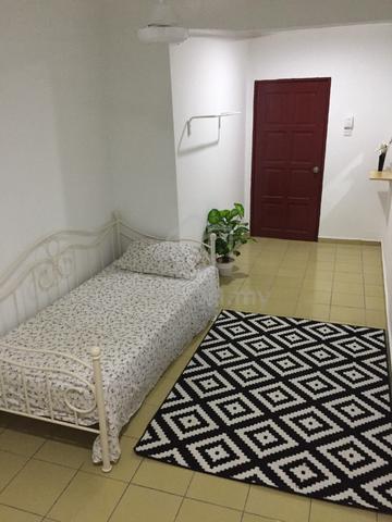Bilik Medium + Utilities in Bdr Baru Salak Tinggi SEPANG/KLIA/NILAI 1