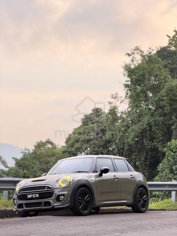 2018 Mini COOPER 2.0 S (F55 LCI) JCW (A) - 1