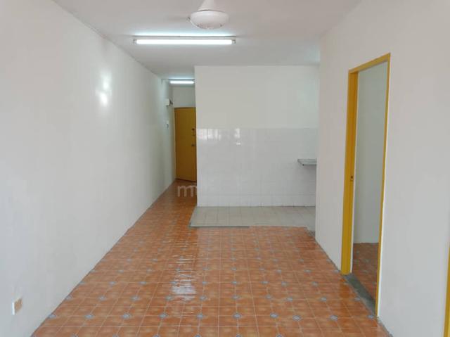 Apartment Lestari (Damansara Damai) 1