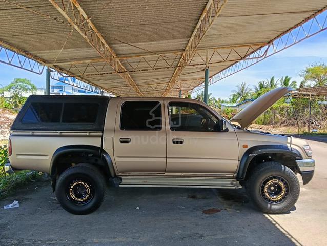 2003 Toyota HILUX 2.5 SR TURBO (A) - 1