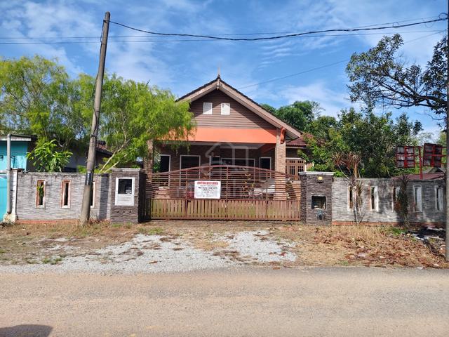 Banglo Cantik Kg. Tebakang, Bukit Payong. 1