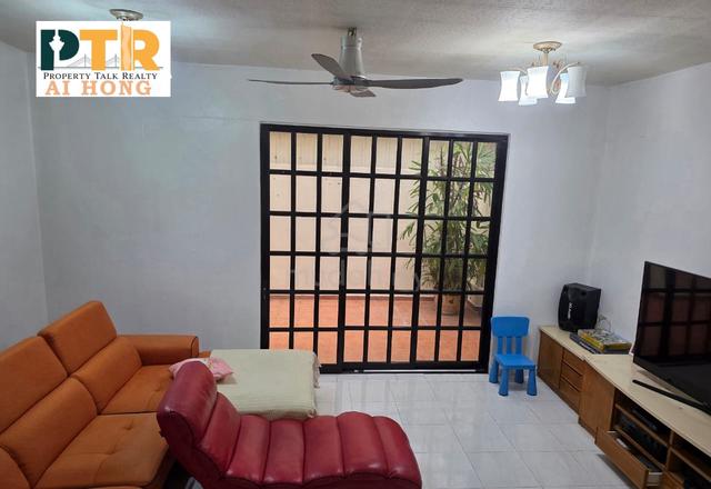 3 Sty Terrance Krystal Court Townhouse for Sales 1