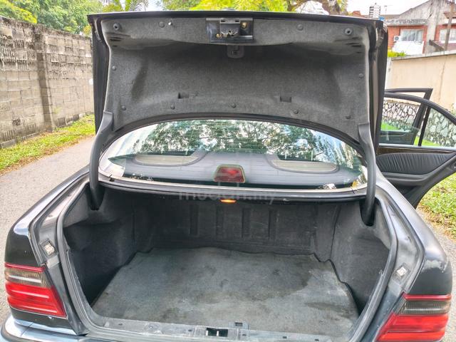 1997 Mercedes Benz 230E 2.3 (A) - 3