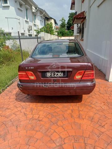 1996 Very Good Condition Mercedes Benz E230 - 3