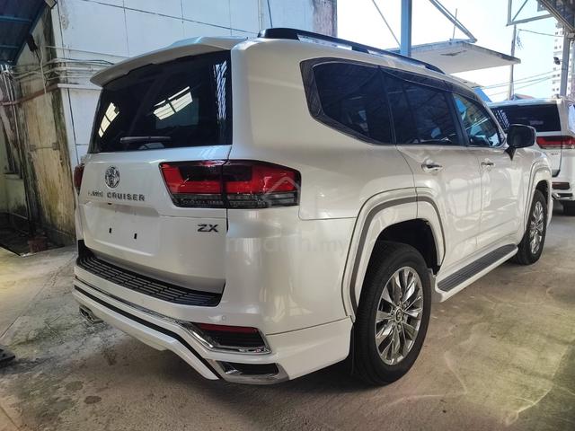 2023 TOYOTA LAND CRUISER 3.5 zx new stock  - 2