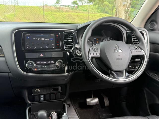 2019 Mitsubishi OUTLANDER 2.0 4WD (A) - 4