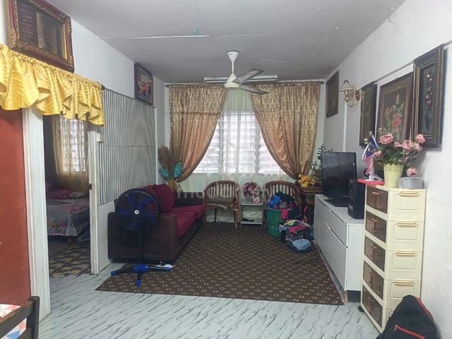 Flat Desa Riang 1